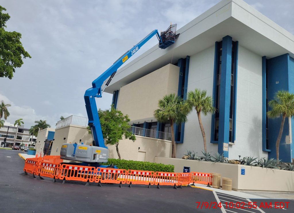 To restore the deteriorating façade of Hollywood City Hall, STRUCTURAL used a Design-Build approach to efficiently repair the building’s exterior.